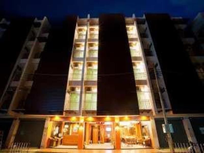 Deva Suites Patong Phuket Esterno foto